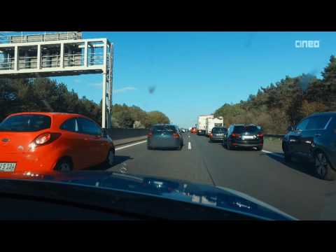 Autobahn-Polizei kontrolliert Rettungsgasse und ermahnt Autofahrer | POV GoPro Einsatzfahrt