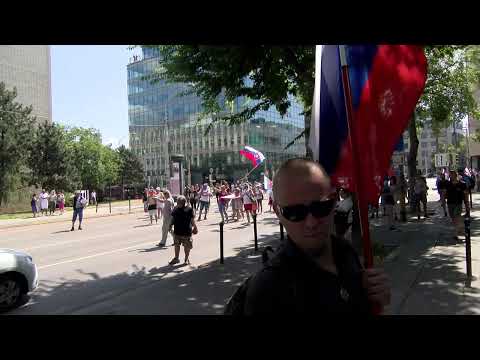 Protest pred prezidentským palácom