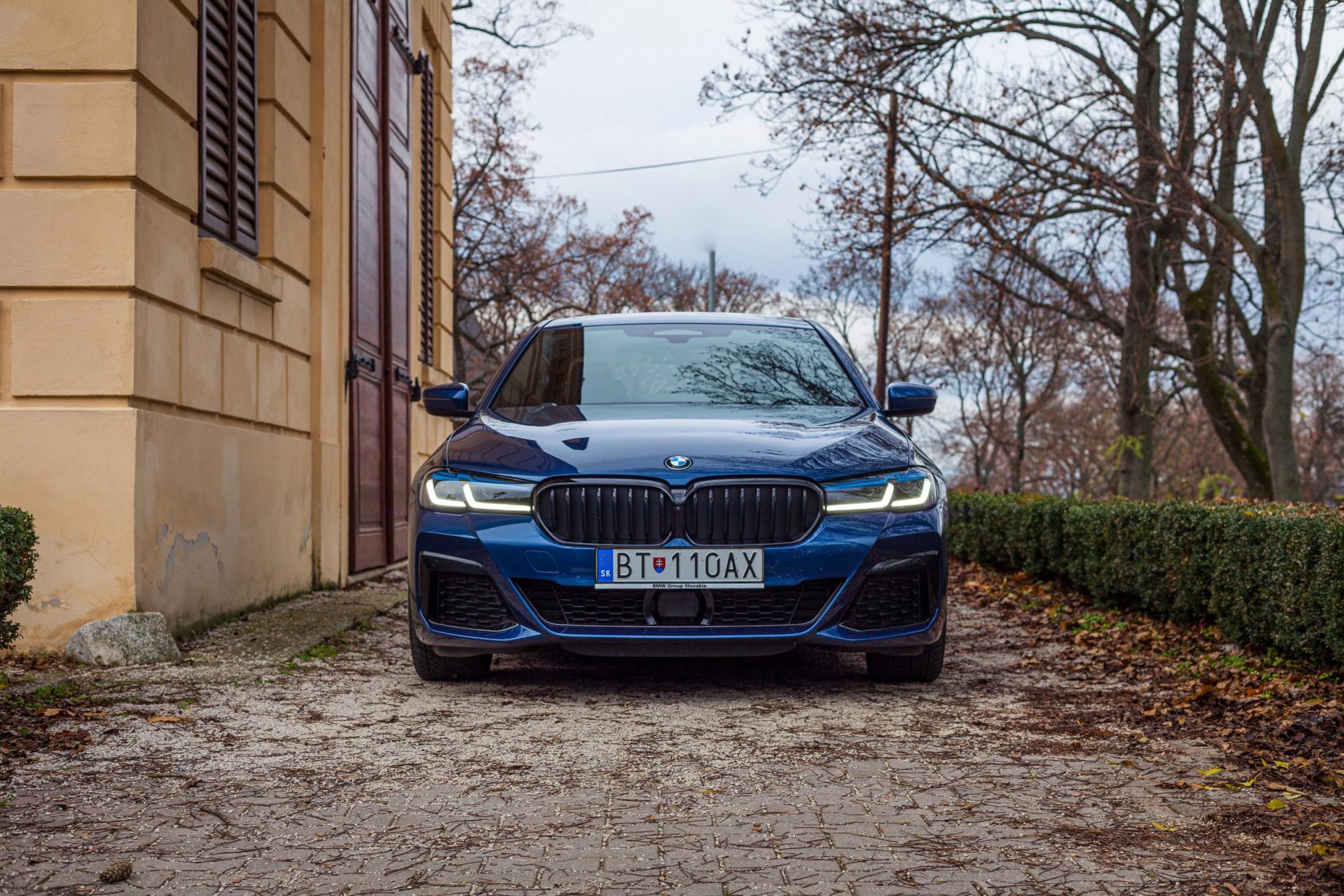 TEST BMW 540d xDrive, tradičný sedan s najkrajším interiérom v segmente?