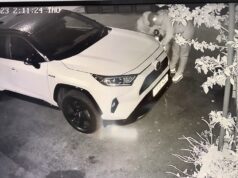 Screenshot videa Toyota RAV4 2019 - stolen in under 2 min - no key needed