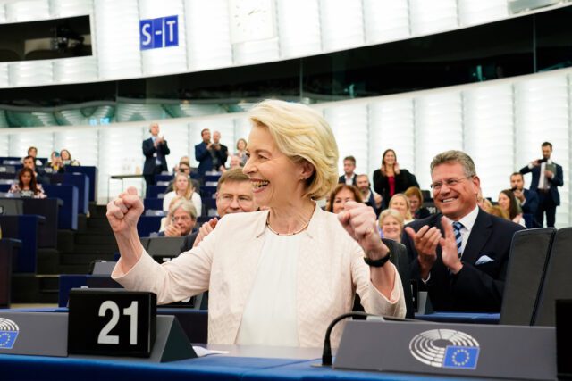 Parlament opätovne zvolil Ursulu von der Leyen za predsedníčku Komisie (reprofoto: europarl.europa.eu)